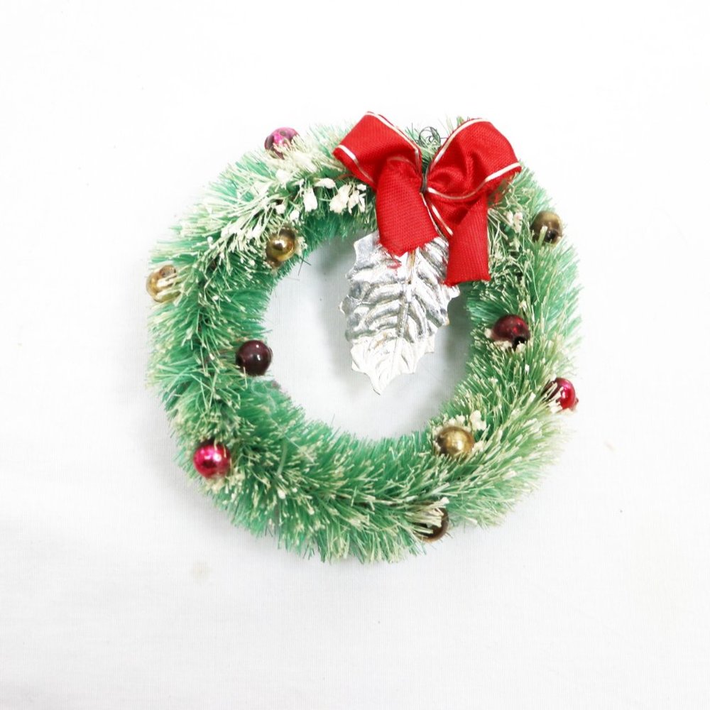 Vintage Christmas Holiday Wreath